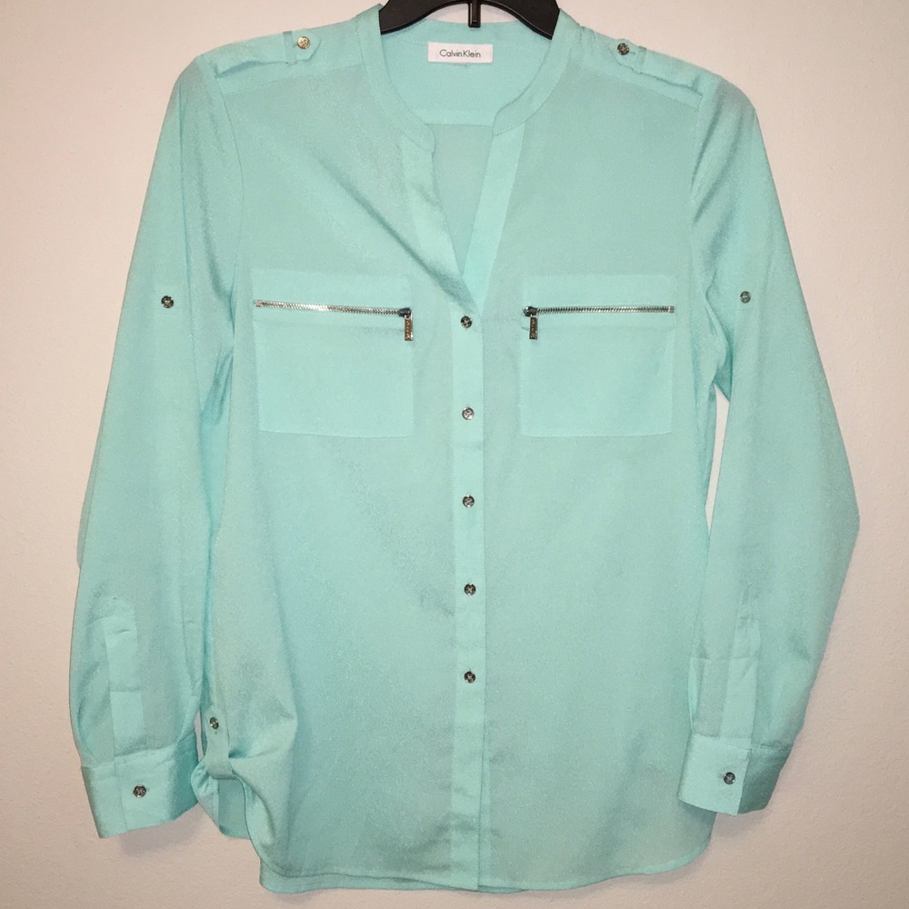 Calvin Klein mint button down w/ silver details